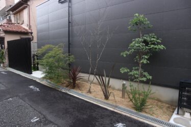大阪府にて外構、お庭の工事